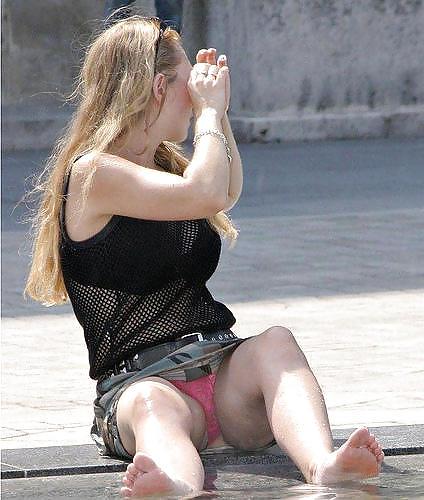 25P Voyeur Upskirt  #4