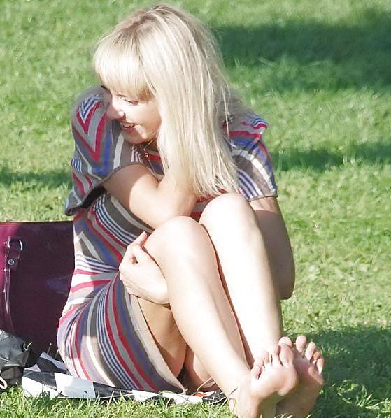25P Voyeur Upskirt  #4