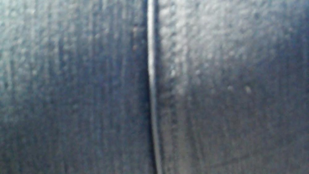 25P Looking up her ass & butt in jeans