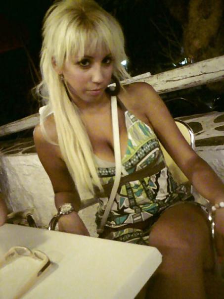 25P Greek gilrs need cock