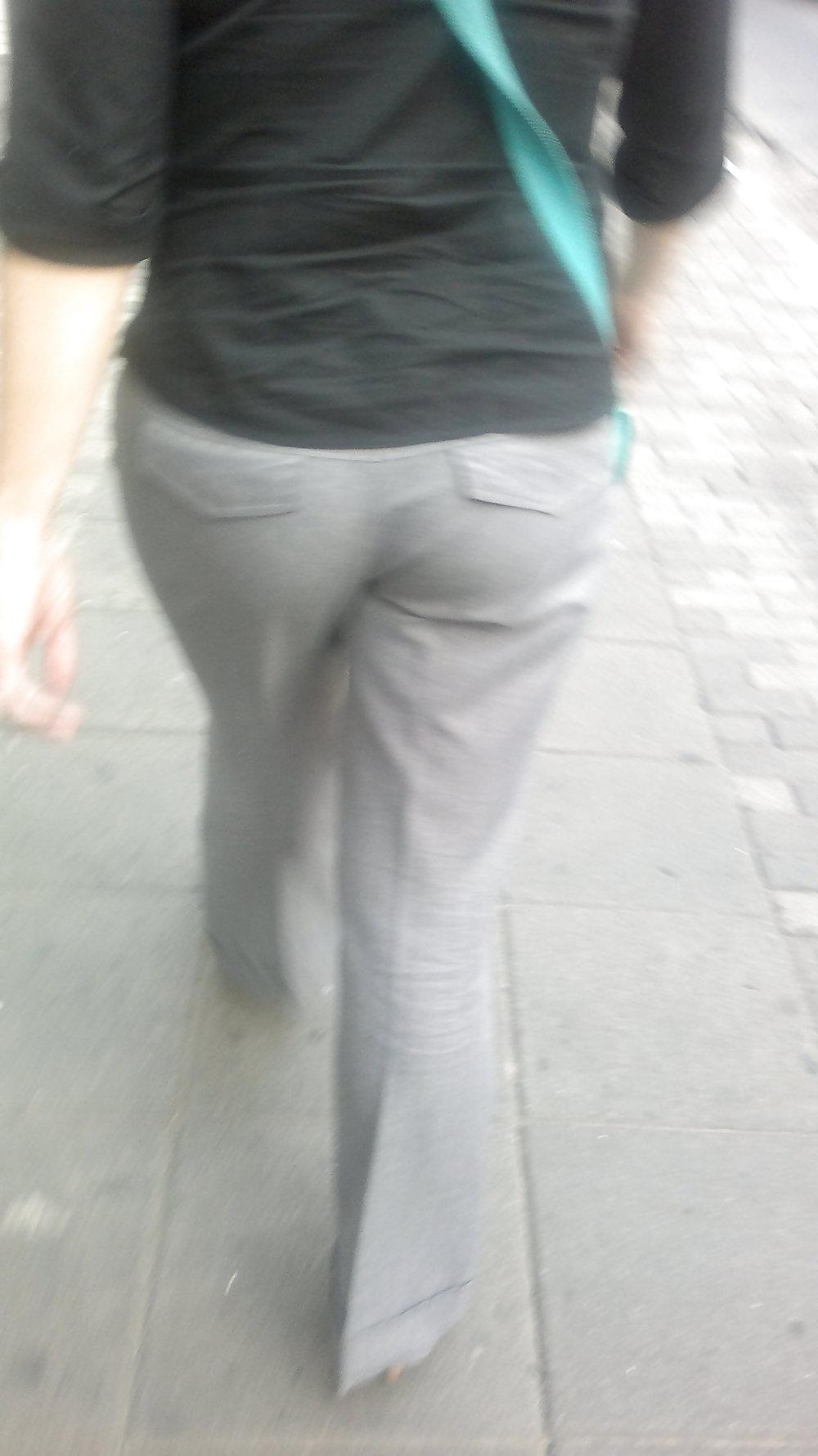 25P Bundas nas ruas da cidade