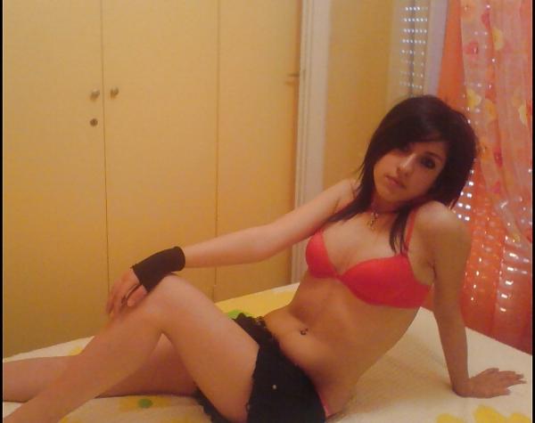 20P Greek sluts fro your pleasure