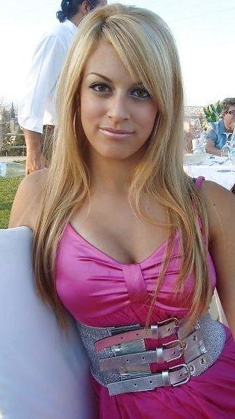 20P Greek slutsa need cocks