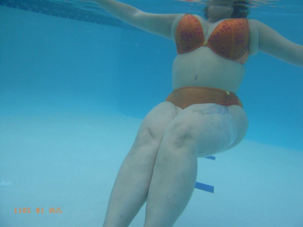 25P Swimsuits bikinis bra bbw mature dressed teen big huge 4