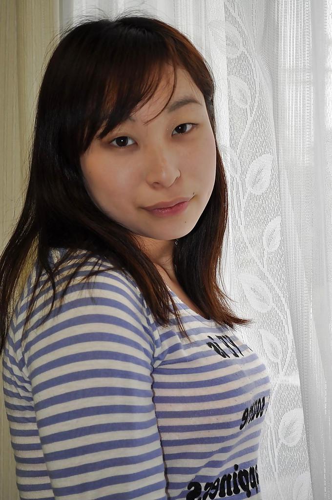 16P Playful asian teen Kasumi Ayano undressing and vibing her clit
