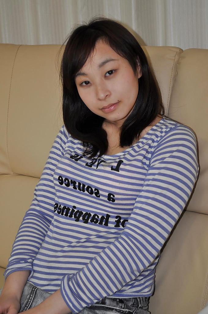 16P Playful asian teen Kasumi Ayano undressing and vibing her clit