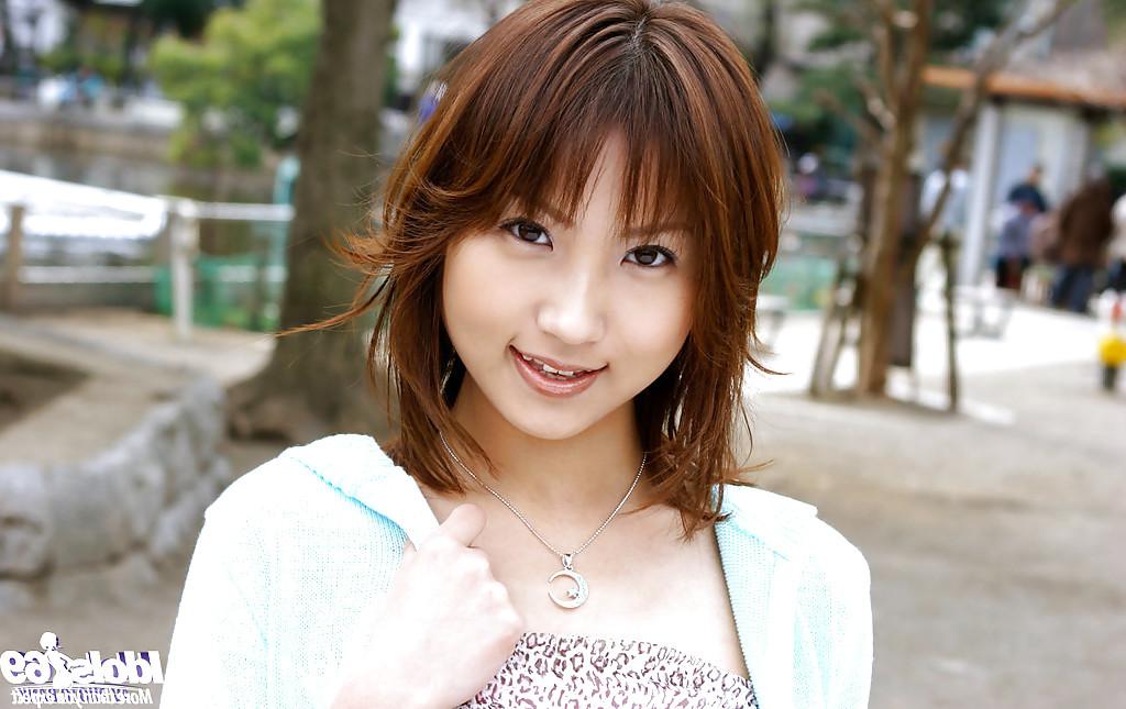 12P Pretty asian amateur Haruka Morimura slipping off her clothes