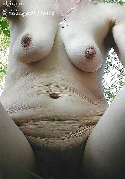 8P HAIRY GRANNY ALINA