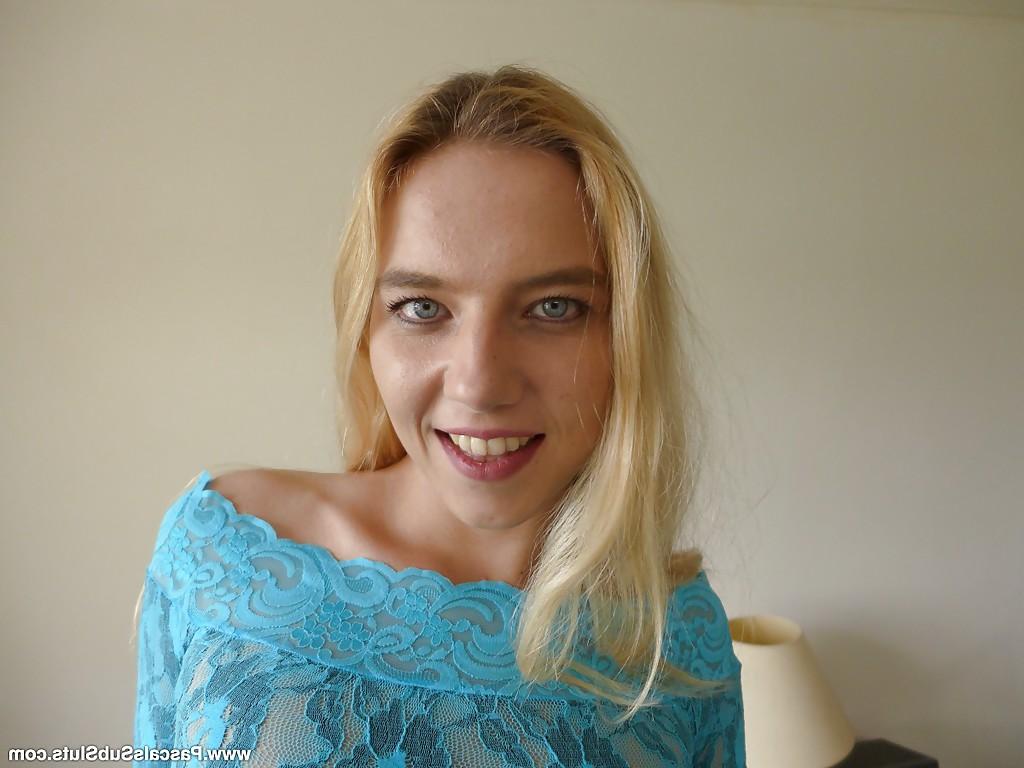16P Amateur European MILF Ivey Passion revealing tiny tits and shaved snatch