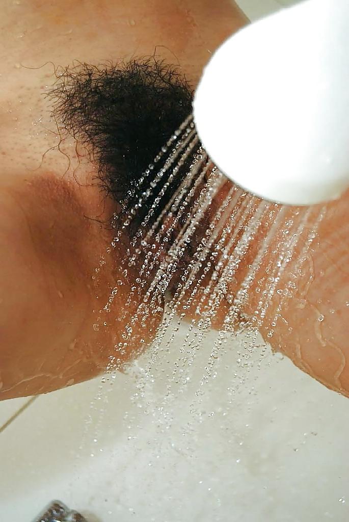 16P Asian MILF with hairy twat Mariko Yoshizawa taking shower