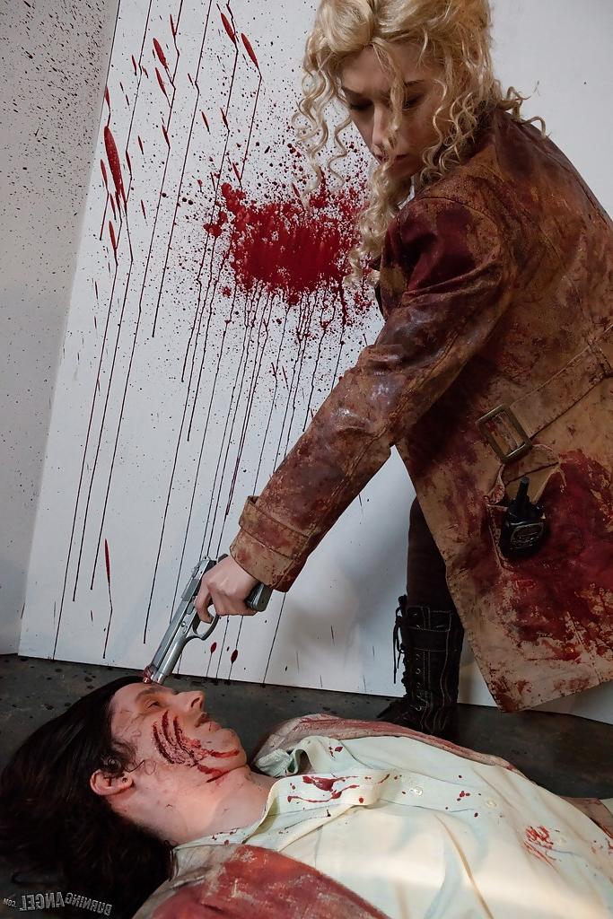 16P Tattooed hotties get fucked hard in the official Walking Dead parody