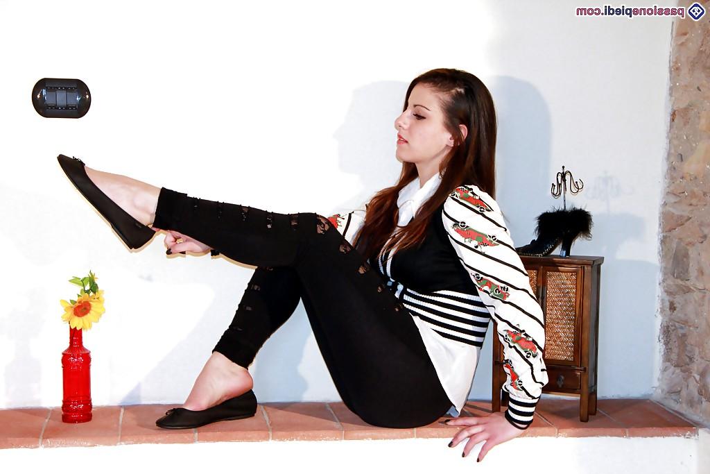 16P Young babe Bianca showing off her pretty painted toenails