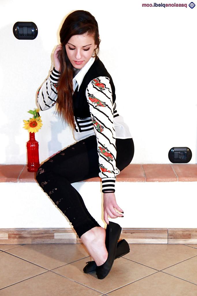 16P Young babe Bianca showing off her pretty painted toenails