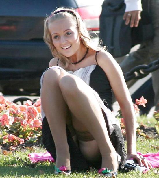 25P Voyeur Upskirt  #5