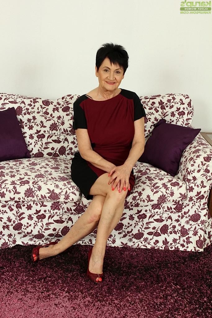 16P Hot granny Karoline spreading legs and finger fucking shaved mature pussy