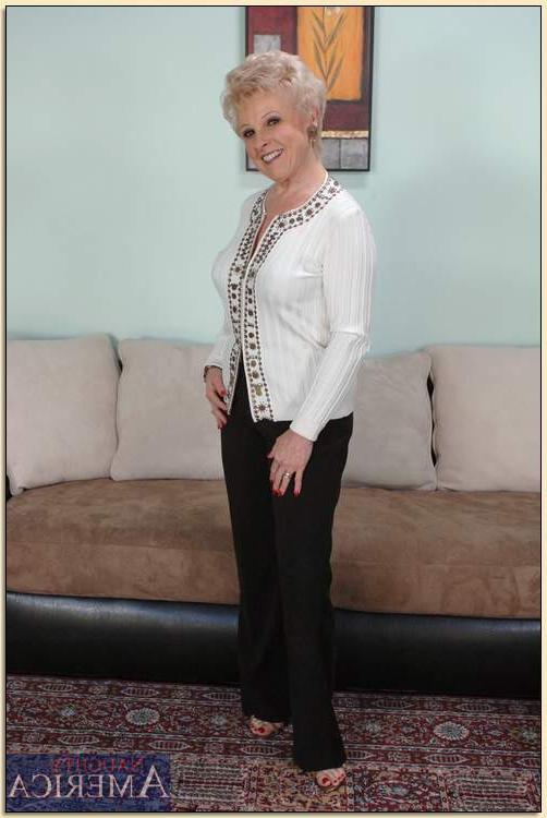 16P Heated granny Mrs. Jewell revealing boobs from lacy underwear
