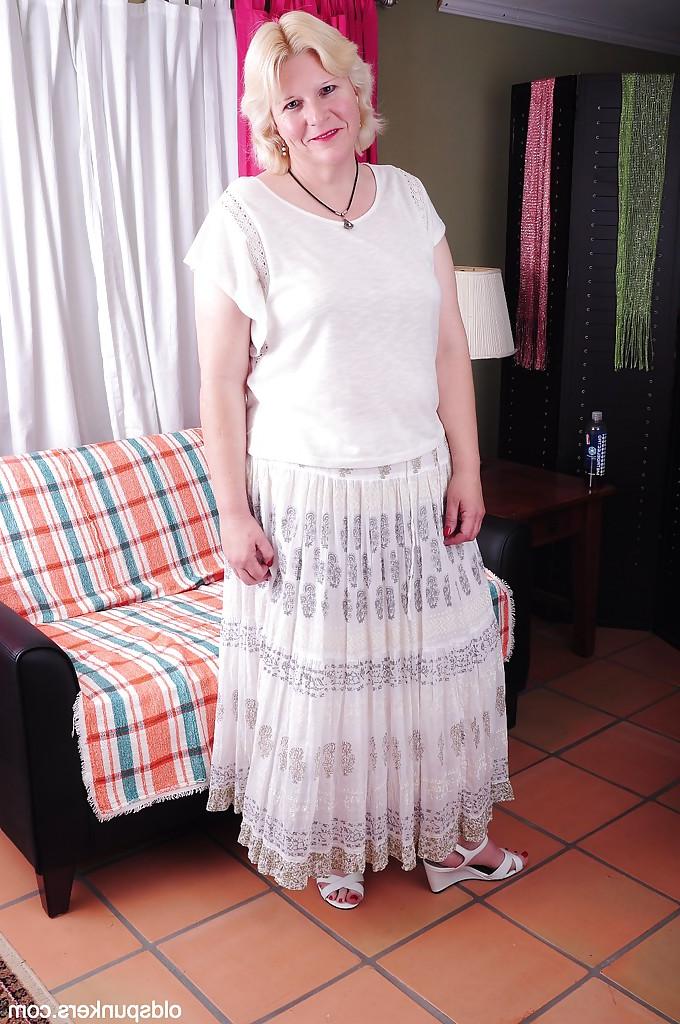 16P Blonde granny Toni shows off her fatty body in a white lingerie