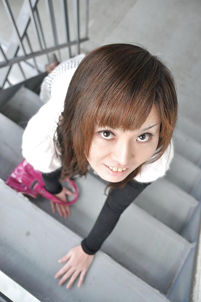 16P Yoshie Kiyokawa is ready to get naked just to get that vibrator