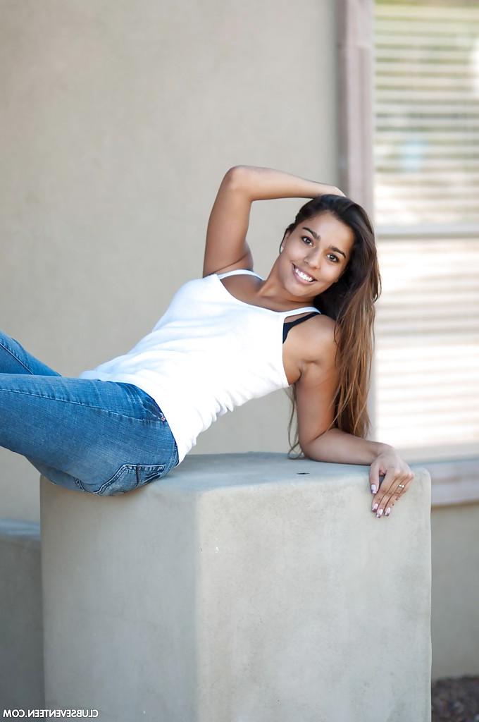 16P All natural barely legal girl Alexandria posing fully clothed in jeans