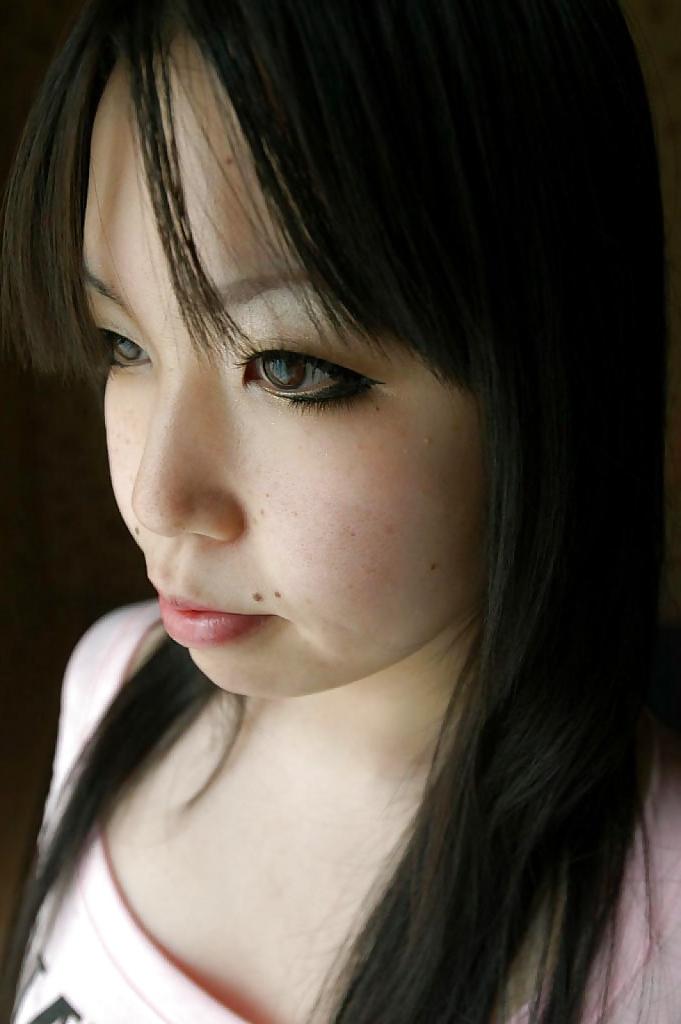 16P Asian babe Fumika Murase undressing and showcasing her juicy gash in close up