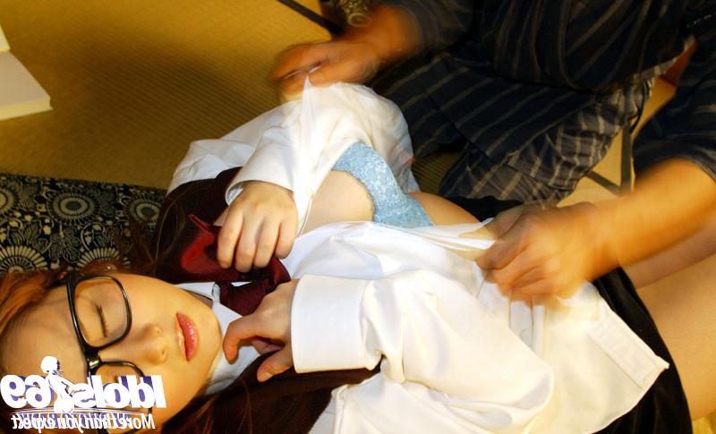 16P Asian cutie in glasses Yamazaki Akari gives head and works by her big tits