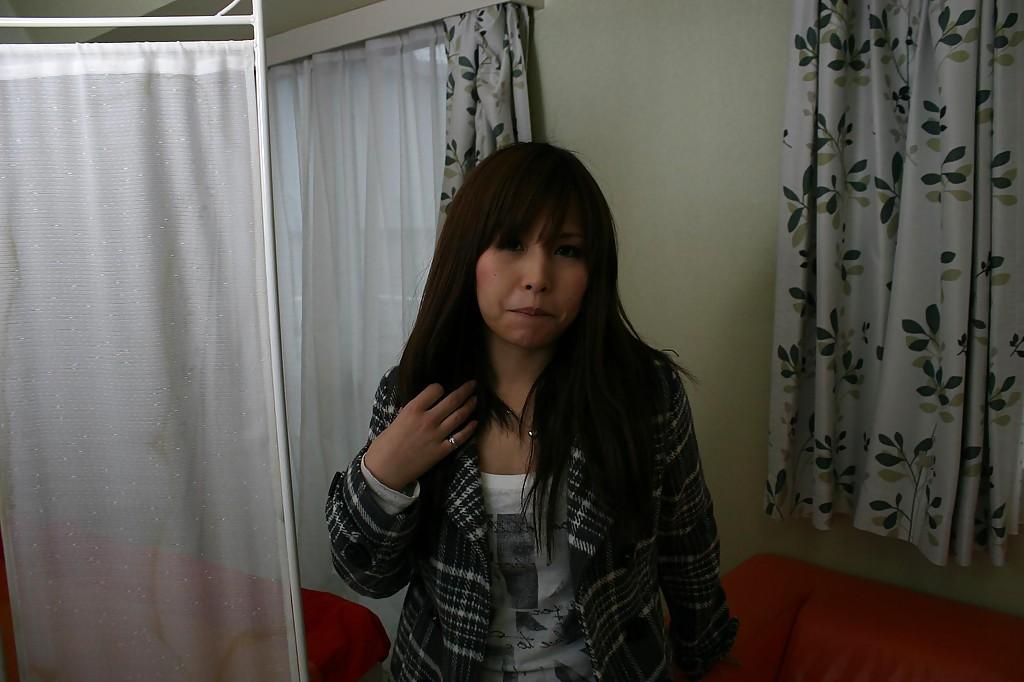 16P Foxy asian teen Arisa Tsuji has some pussy toying and fingering fun