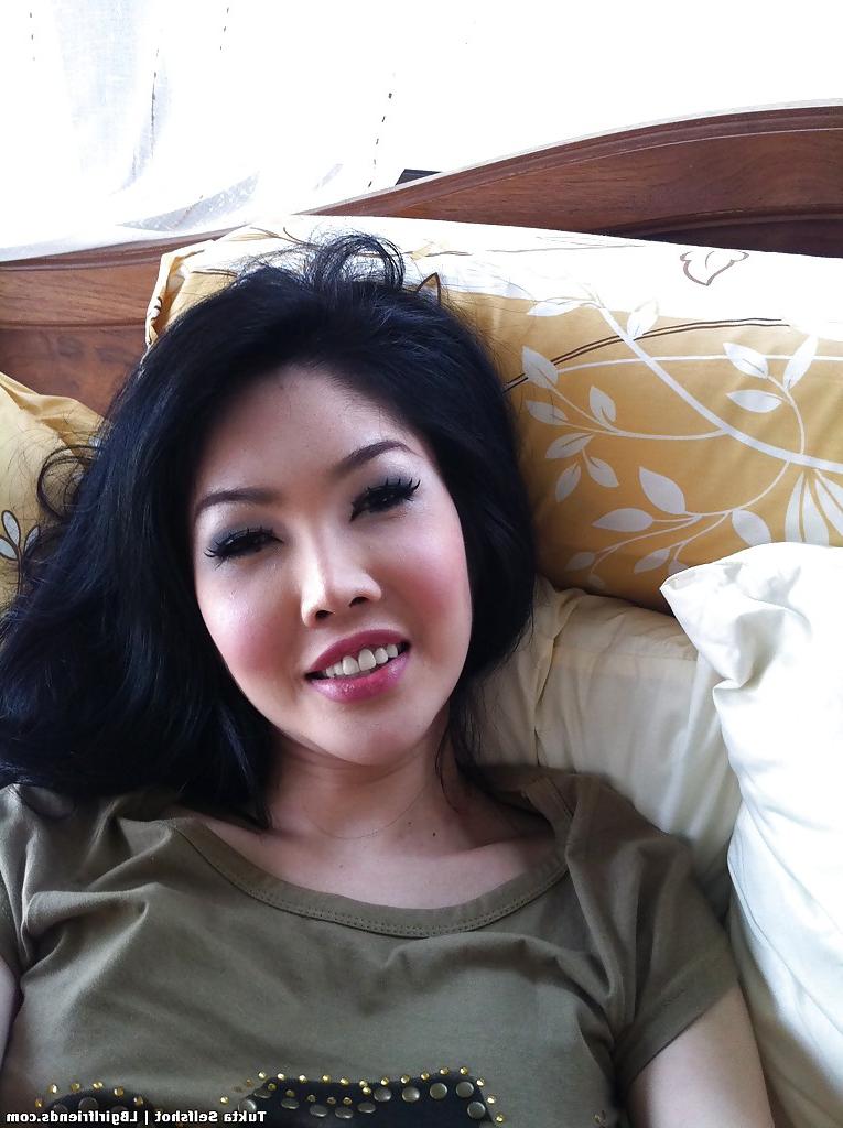 16P Pretty ladyboy from Thailand Tukta masturbating post op trans vagina