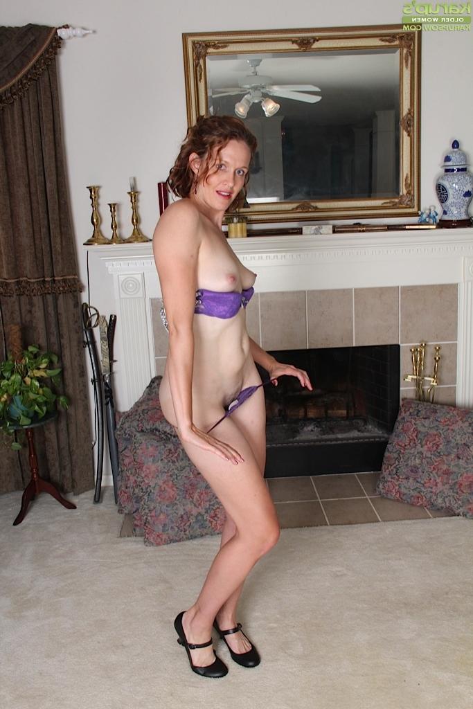 16P Clothed mature dame Ajia Simpson undressing for spreading of pussy