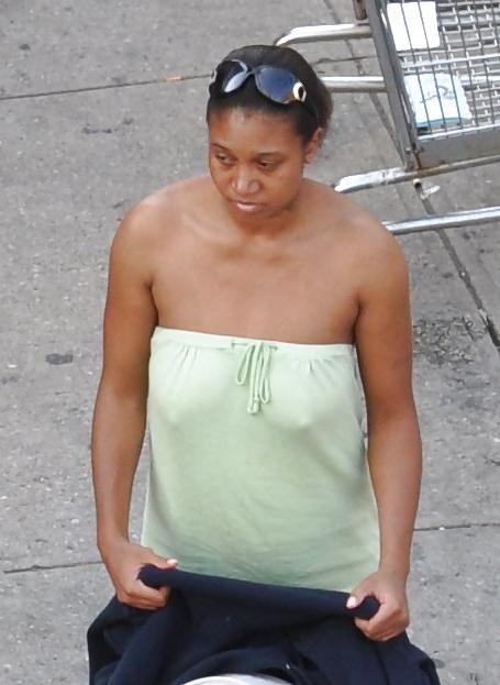 11P Harlem Girls in the Heat 317 New York - Mommy Nipples