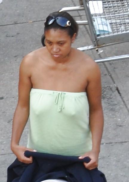 11P Harlem Girls in the Heat 317 New York - Mommy Nipples