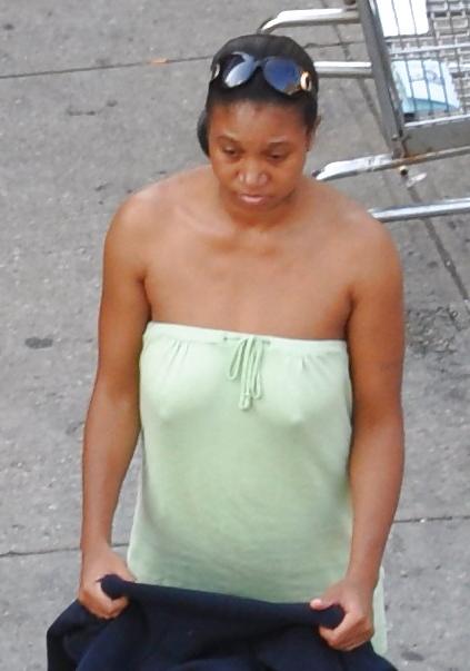 11P Harlem Girls in the Heat 317 New York - Mommy Nipples