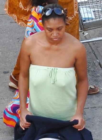 11P Harlem Girls in the Heat 317 New York - Mommy Nipples