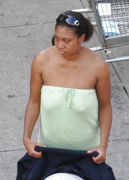 11P Harlem Girls in the Heat 317 New York - Mommy Nipples