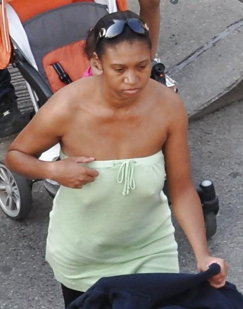11P Harlem Girls in the Heat 317 New York - Mommy Nipples