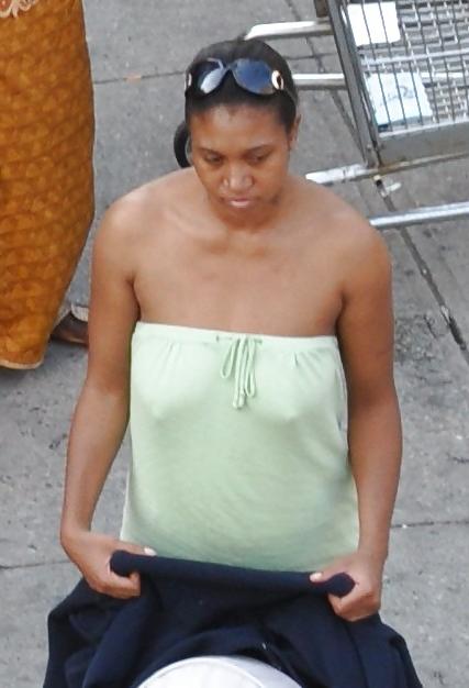 11P Harlem Girls in the Heat 317 New York - Mommy Nipples