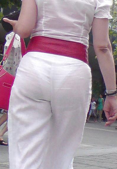 25P VPL - Visible Pantylines 4