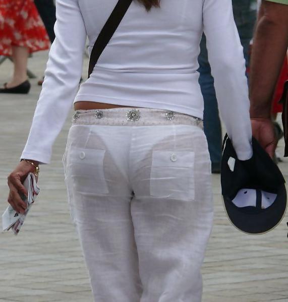 25P VPL - Visible Pantylines 4