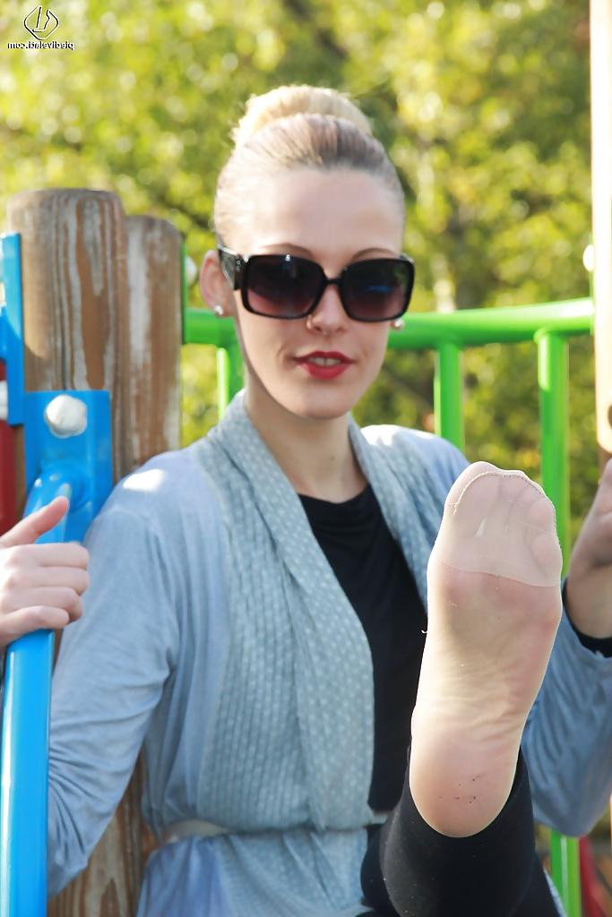 16P Christelle knows that you can do a lot of thing on the playground