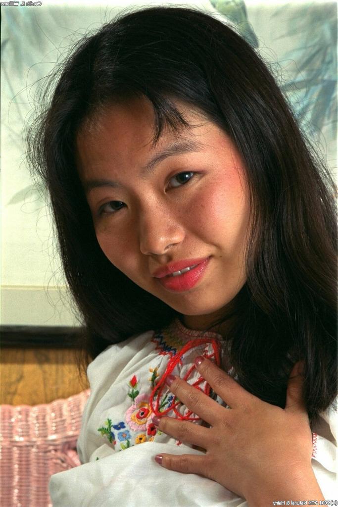 16P Asian first timer Ivy removing lace panties to spread hairy vagina