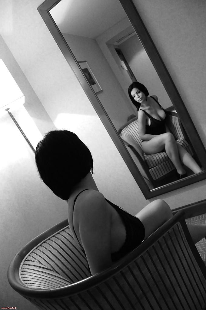 16P Beautiful babe with big tits Princess showing her awesome body