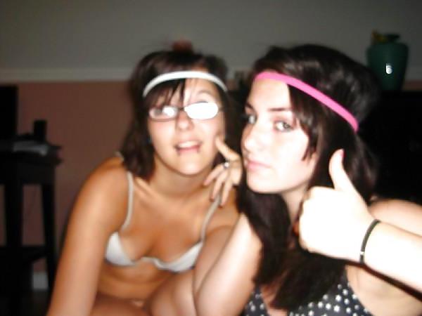 12P 2 hot emos (non porn)