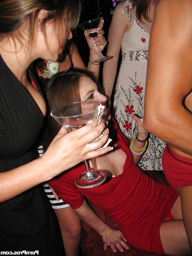 16P Kasey Chase is into face sitting on a stripper and having a hot orgy