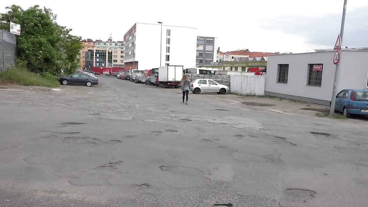 15P Blonde slut Suzzie undressing and spreading legs to pee in public