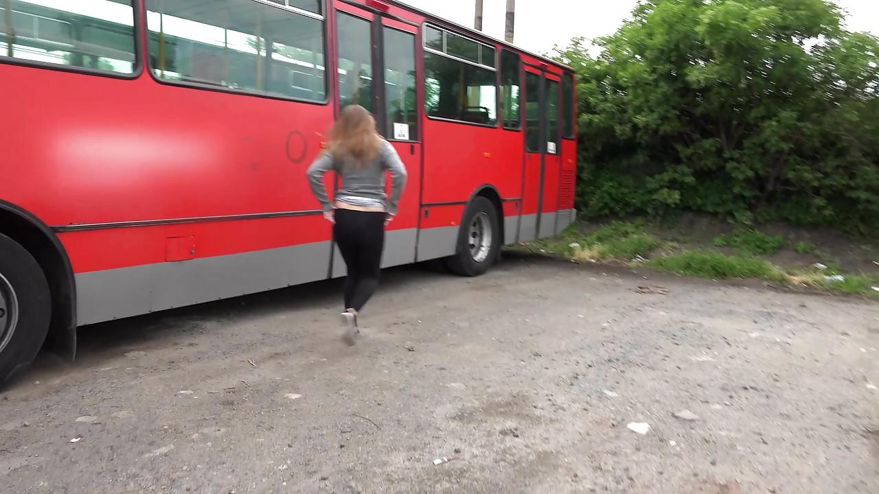 15P Blonde slut Suzzie undressing and spreading legs to pee in public