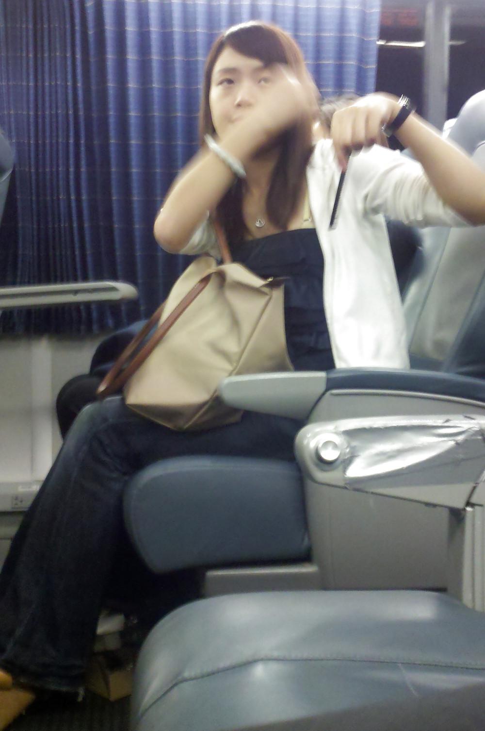 5P Train Girl Applying Make Up Asian