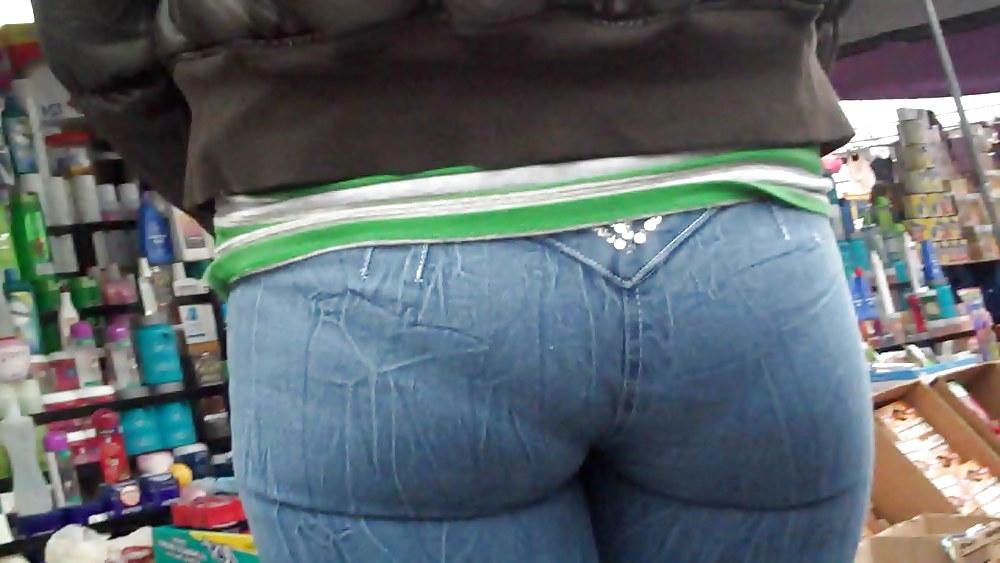 25P Tight ass & butt in jeans outlining panties so fine