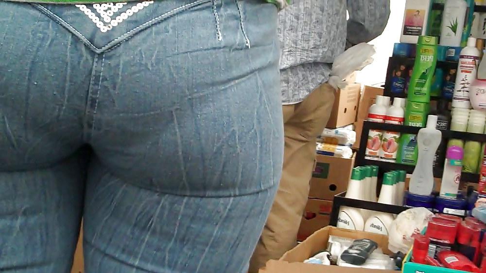 25P Tight ass & butt in jeans outlining panties so fine