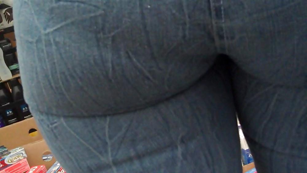 25P Tight ass & butt in jeans outlining panties so fine