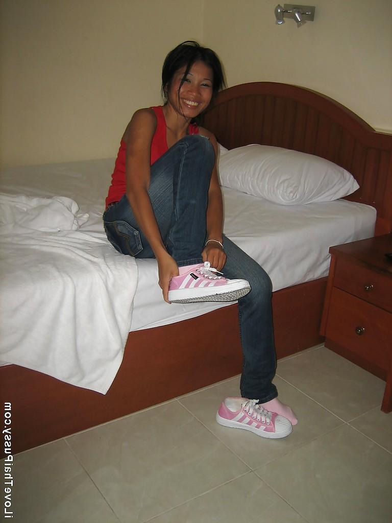 16P Cute asian teen babe stripping and exposing her big tits and hot ass
