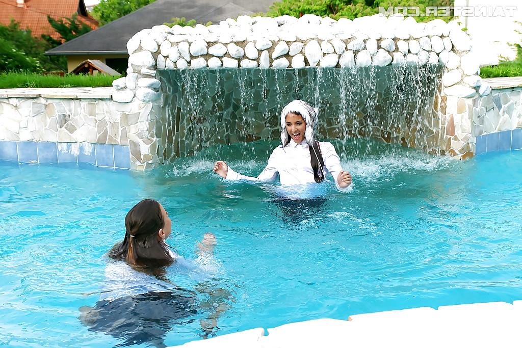 16P Nikky Thorne has some wet fully clothed pool fun with herfriend